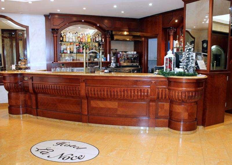 Hotel La Noce キヴァッソ レストラン 写真